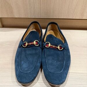 Gucci Jordaan Horsebit Suede Loafers in navy blue